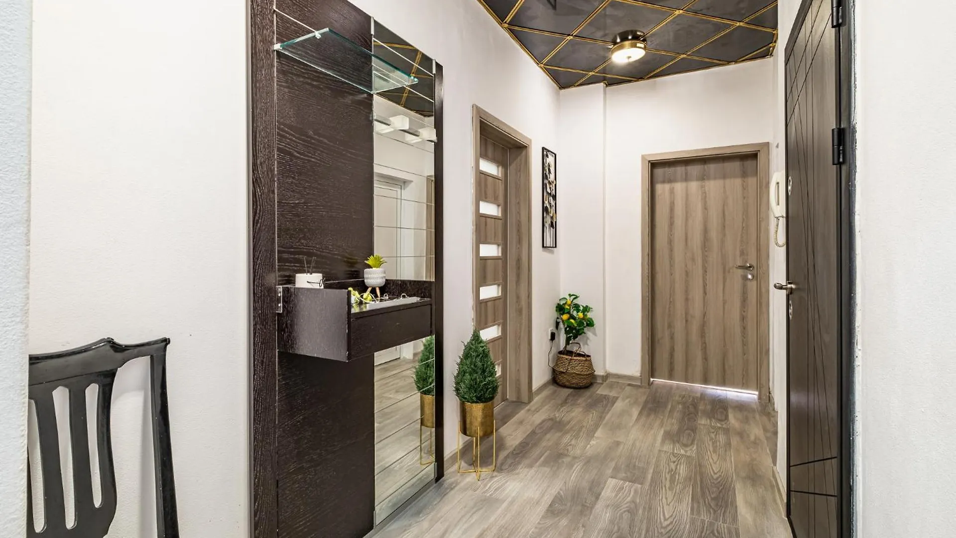 Black Sea Spacious 3Br Apartment Varna