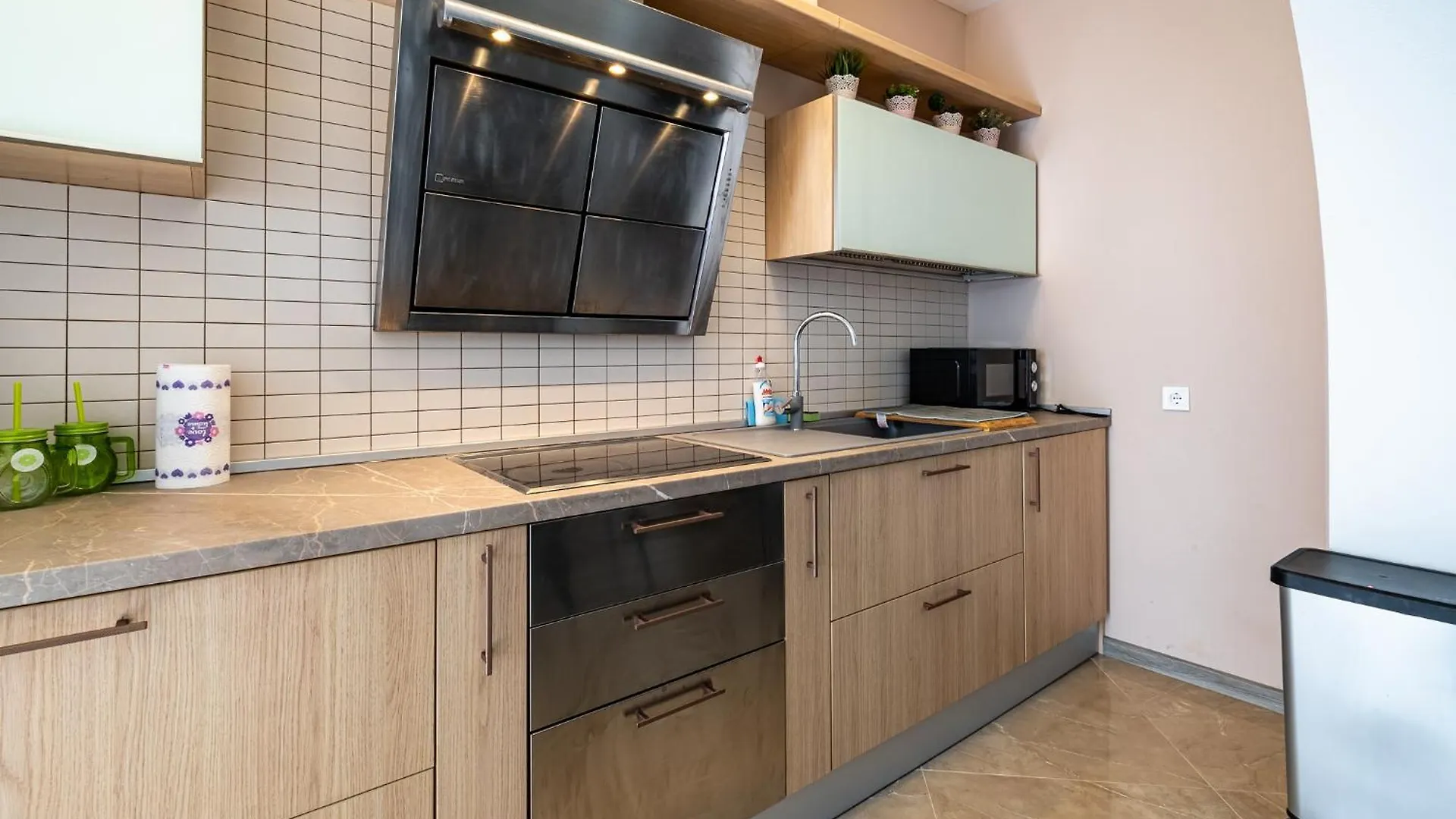 Black Sea Spacious 3Br Apartment Varna Bulgarije